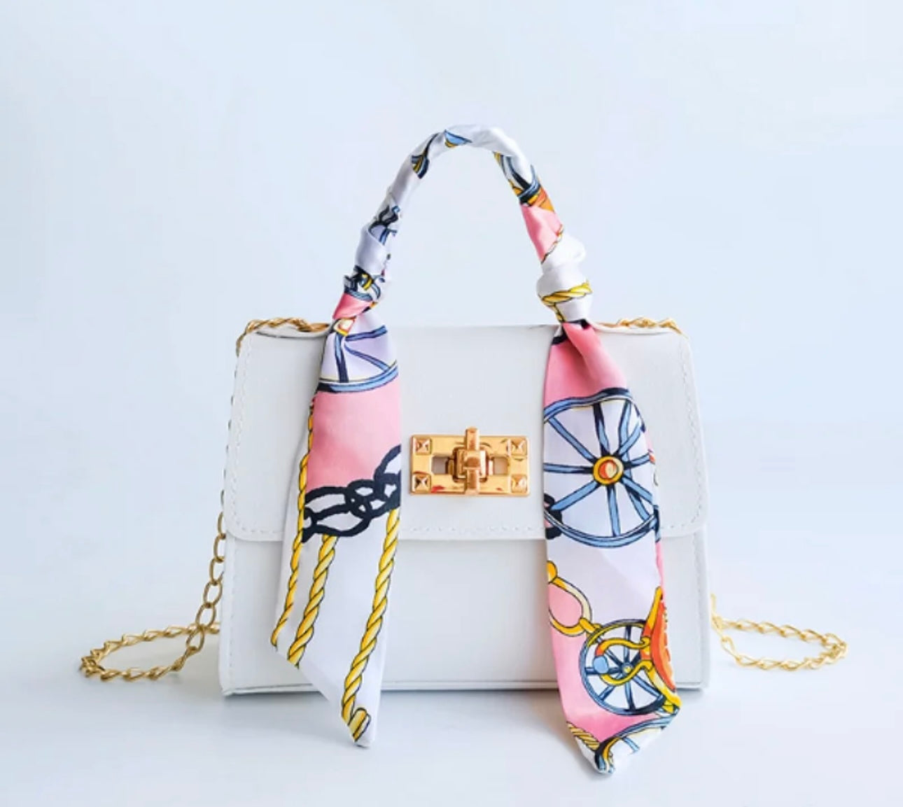 Bow-tie purse