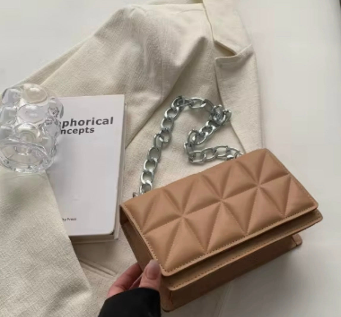Hand bag