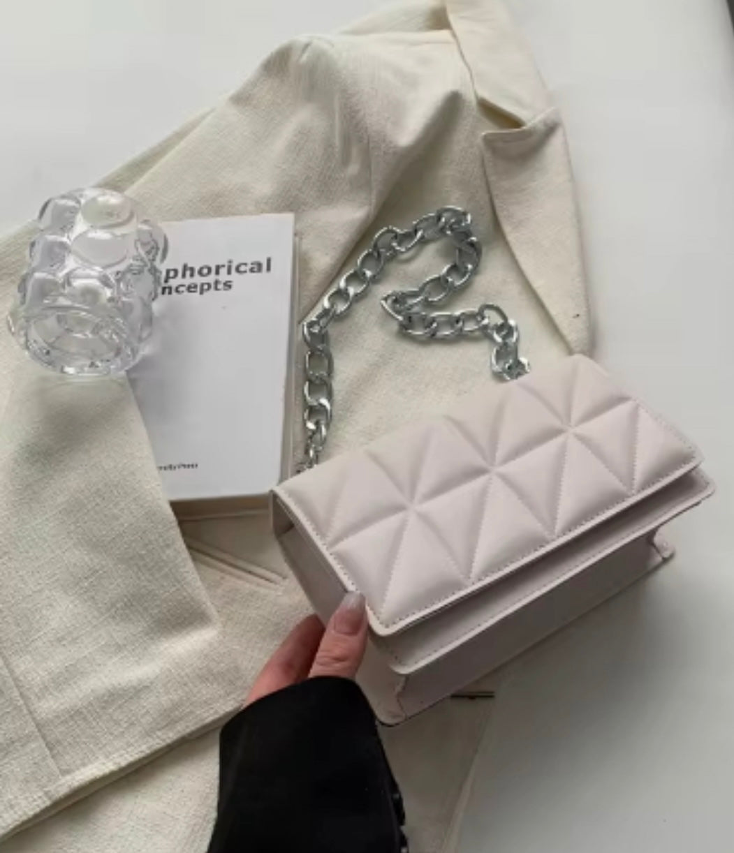 Hand bag