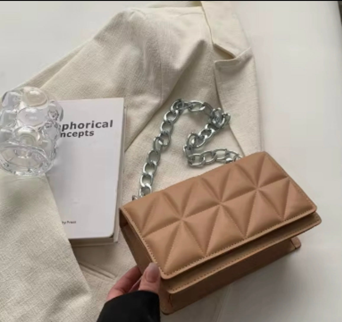 Hand bag