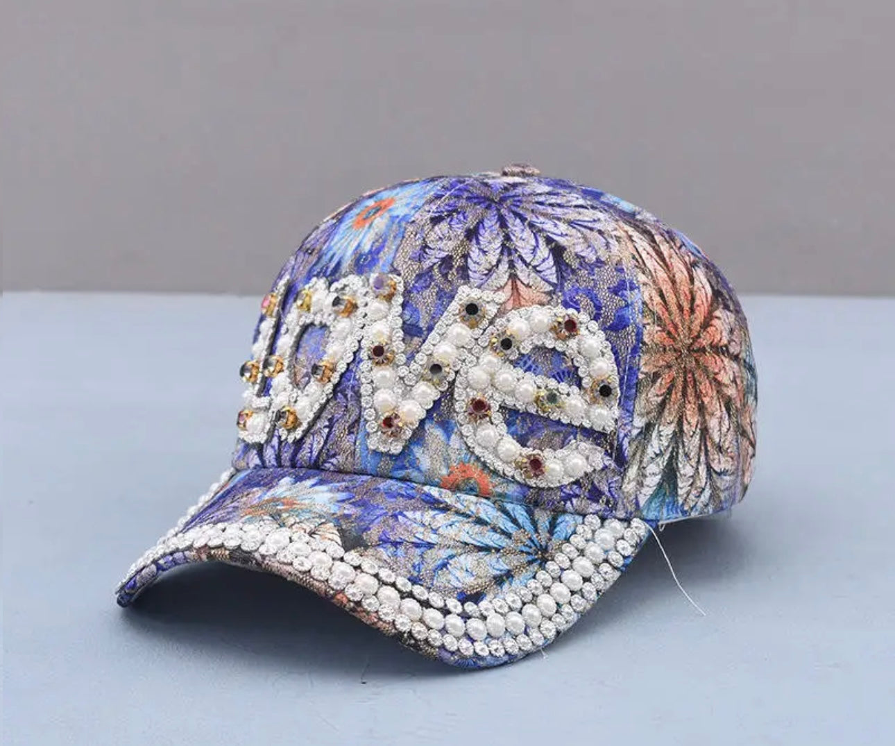 Love hat